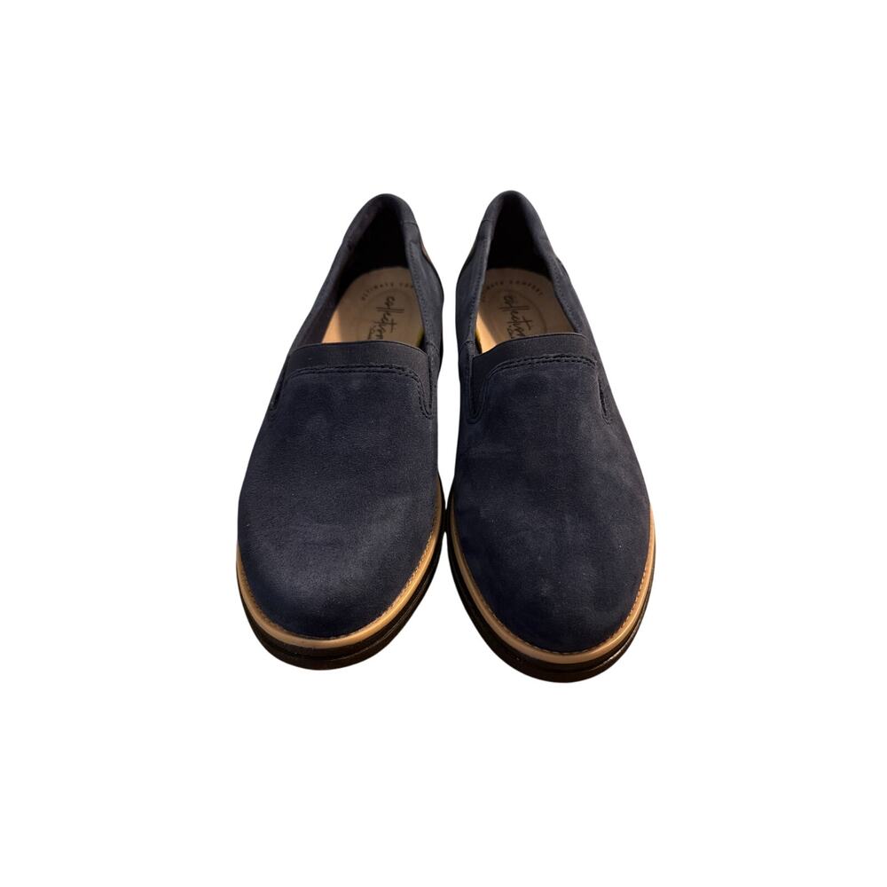 CLARKS ULTIMATE COMFORT COLLECTION SUADE BLUE LOAFERS
